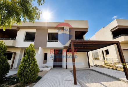 4 Bedroom Townhouse for Sale in 6th of October, Giza - WhatsApp Image 2026-09-30 at 10.57. 40. jpeg 4 Bedroom Townhouse for Sale in 6th of October, Giza - WhatsApp Image 2026-09-30 at 10.57. 40. jpeg