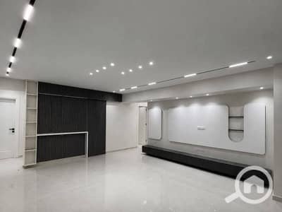 3 Bedroom Flat for Sale in Sheikh Zayed, Giza - WhatsApp Image 2026-10-01 at 2.11. 03 PM (6). jpeg 3 Bedroom Flat for Sale in Sheikh Zayed, Giza - WhatsApp Image 2026-10-01 at 2.11. 03 PM (6). jpeg