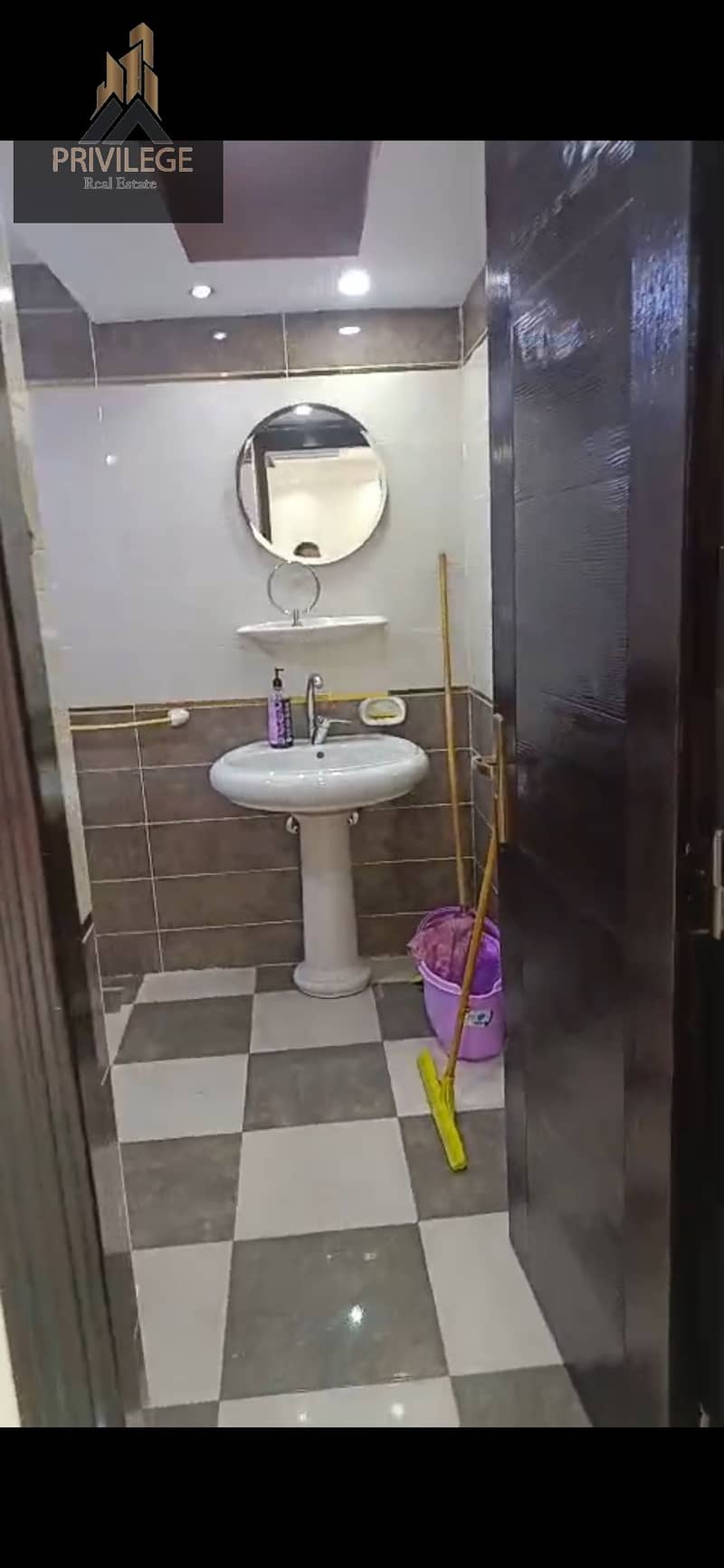 4 1000221257. jpg