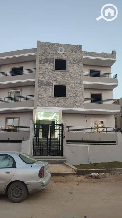 3 Bedroom Apartment for Sale in Sheikh Zayed, Giza - 11 (3). jpg