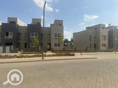 تاون هاوس 3 غرف نوم للبيع في 6 اكتوبر، الجيزة - e54cb171-79be-4473-bdba-bb9ddc53afa1. jpg تاون هاوس 3 غرف نوم للبيع في 6 اكتوبر، الجيزة - e54cb171-79be-4473-bdba-bb9ddc53afa1. jpg