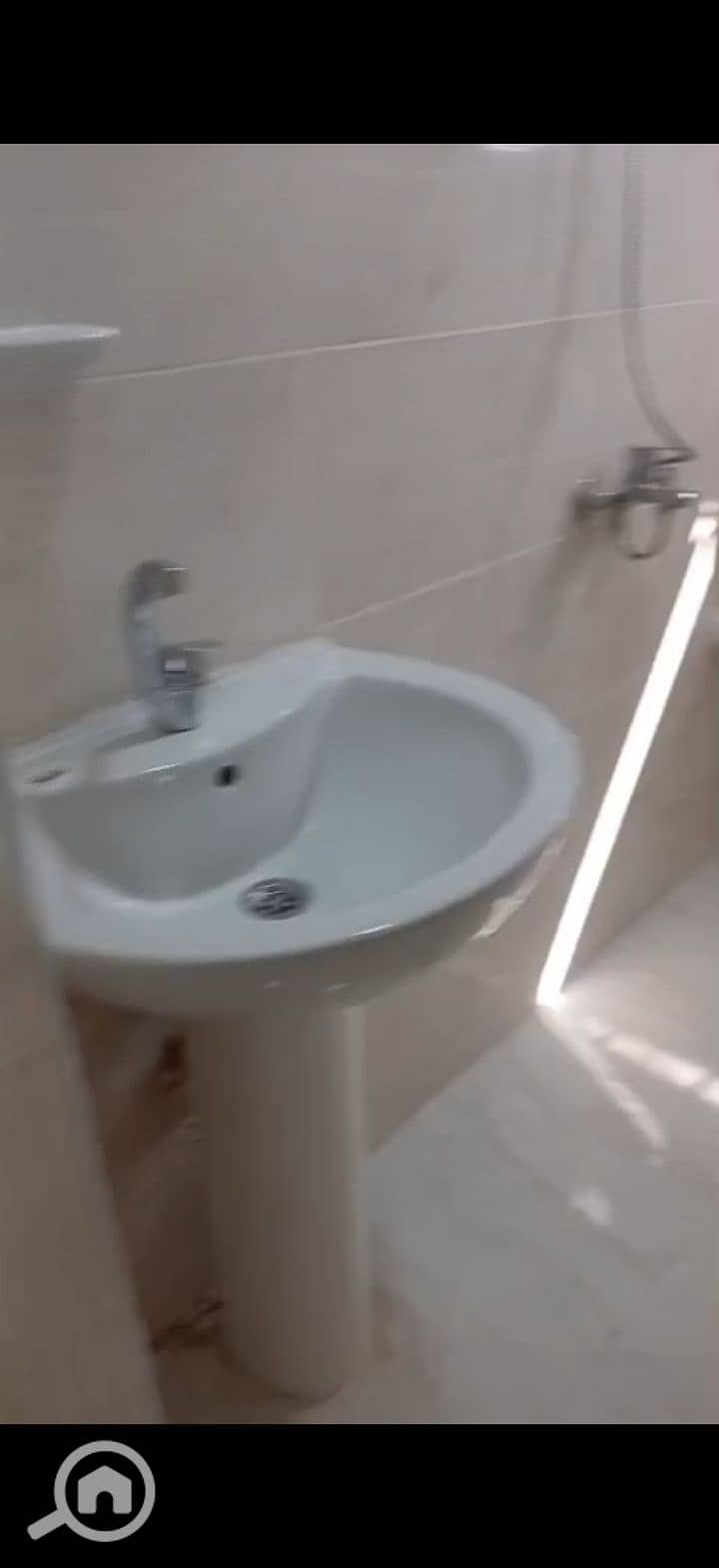 30 215237. jpg