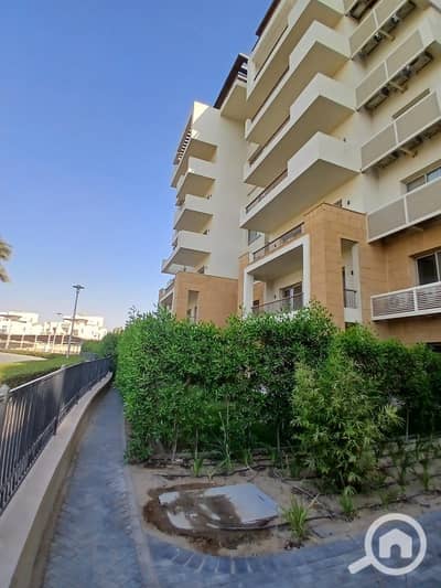 3 Bedroom Flat for Sale in Mokattam, Cairo - 1ebaa61b-b0d4-44f2-93cc-8059a05d6684. jpg