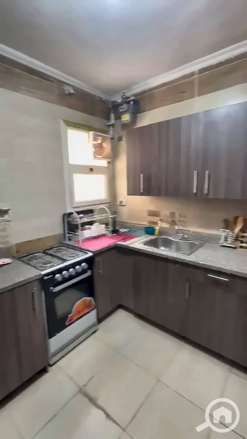 4 04_kitchen_full. jpg