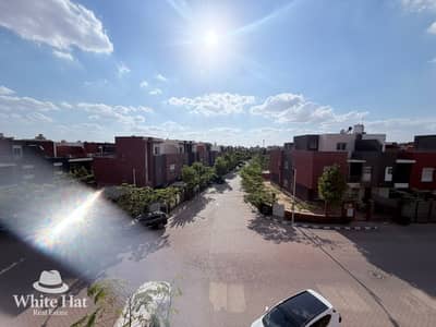 4 Bedroom Townhouse for Rent in Sheikh Zayed, Giza - WhatsApp Image 2026-10-01 at 2.21. 44 AM. jpeg