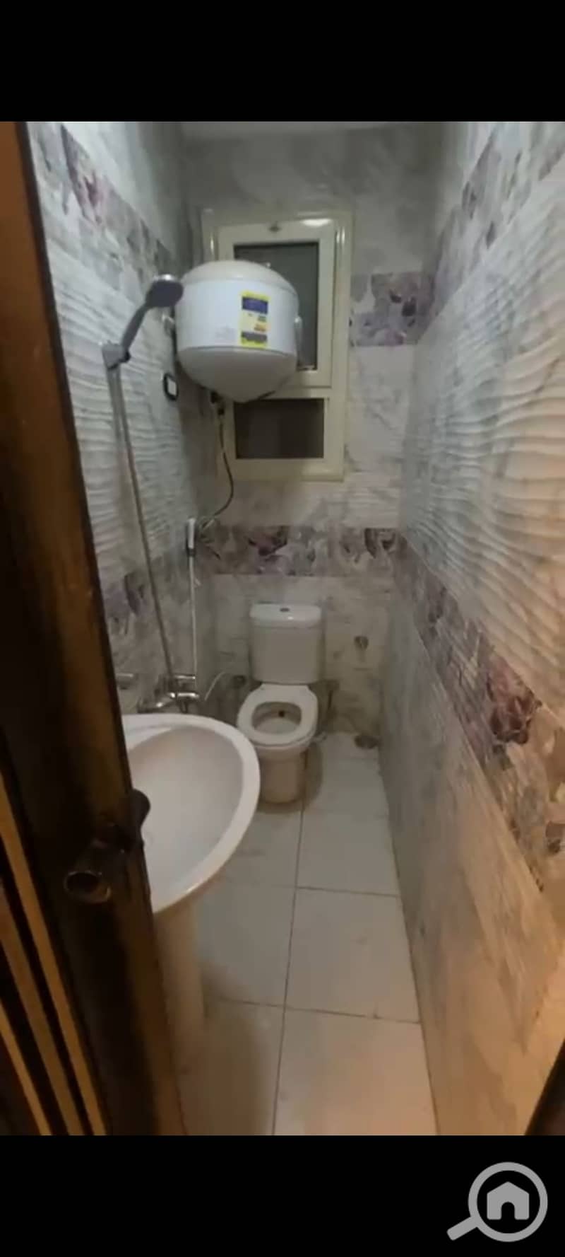 8 1000796324. jpg