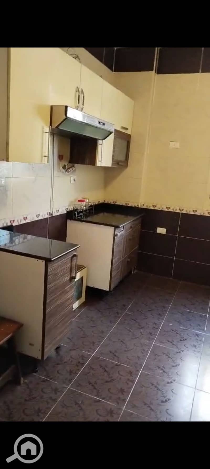 22 1000487058. jpg