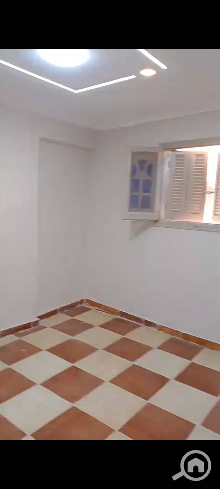 5 1000962098. jpg