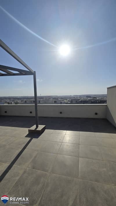 4 Bedroom Penthouse for Sale in New Cairo, Cairo - 69e75eac8bb65_WhatsApp-Image-2026-02-22-at-6.22. 15-PM-(1). jpeg