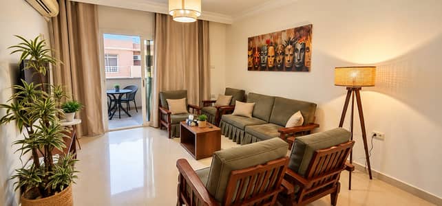 2 Bedroom Flat for Rent in Madinaty, Cairo - شقه جديده مفروشه ايجار في مدينتي موقع مميز