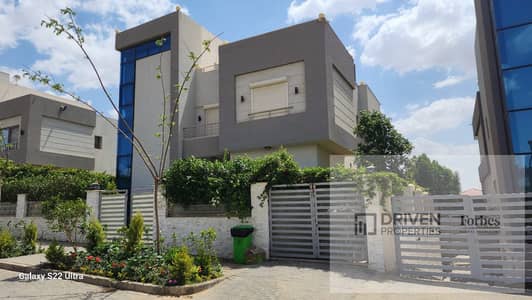 9 Bedroom Villa for Sale in 6th of October, Giza - WhatsApp Image 2026-09-30 at 1.11. 17 PM (11). jpeg 9 Bedroom Villa for Sale in 6th of October, Giza - WhatsApp Image 2026-09-30 at 1.11. 17 PM (11). jpeg