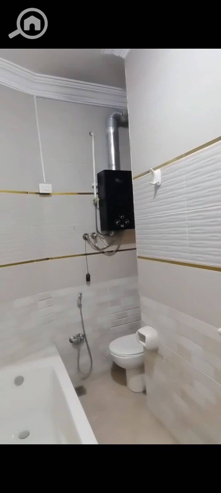 4 1000835040. png