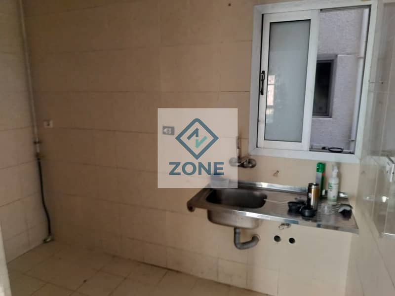 10 713f594f-9d66-4204-bbcb-46ad6ed14e68. jpg