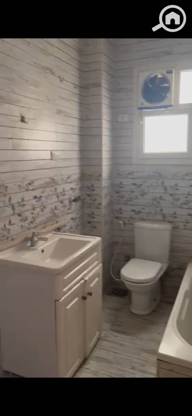 7 832057. jpg