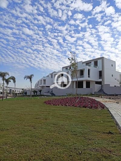 5 Bedroom Townhouse for Sale in 6th of October, Giza - IMG-20240117-WA0071. jpg 5 Bedroom Townhouse for Sale in 6th of October, Giza - IMG-20240117-WA0071. jpg