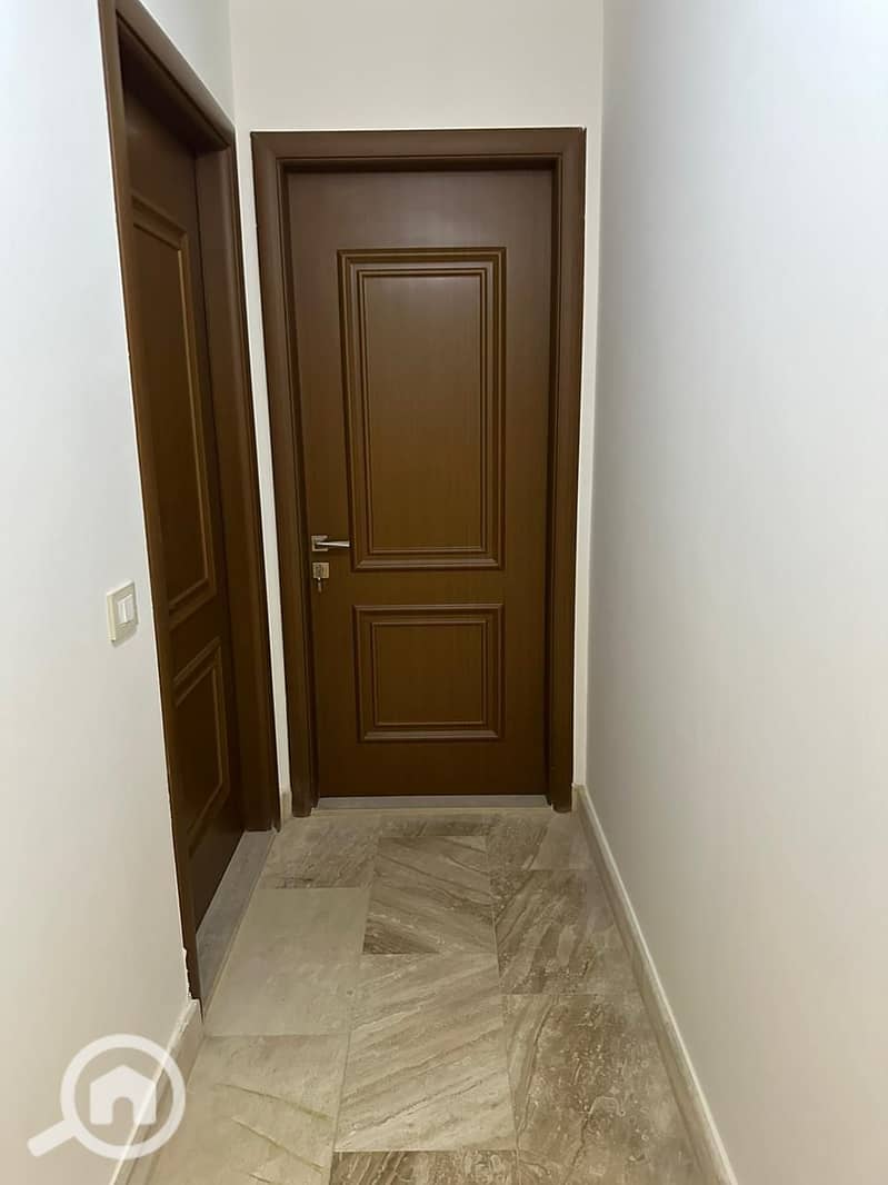 8 58009. jpg