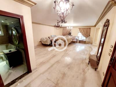 4 Bedroom Apartment for Sale in Maadi, Cairo - db958ffe-90bb-4a16-b5b9-0fcb6571e023. jpeg 4 Bedroom Apartment for Sale in Maadi, Cairo - db958ffe-90bb-4a16-b5b9-0fcb6571e023. jpeg
