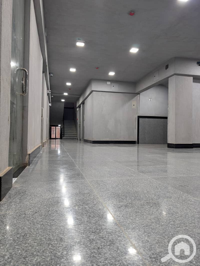 9 df4560e7-bca5-478b-bc6f-7bc6088cfa04. jpg