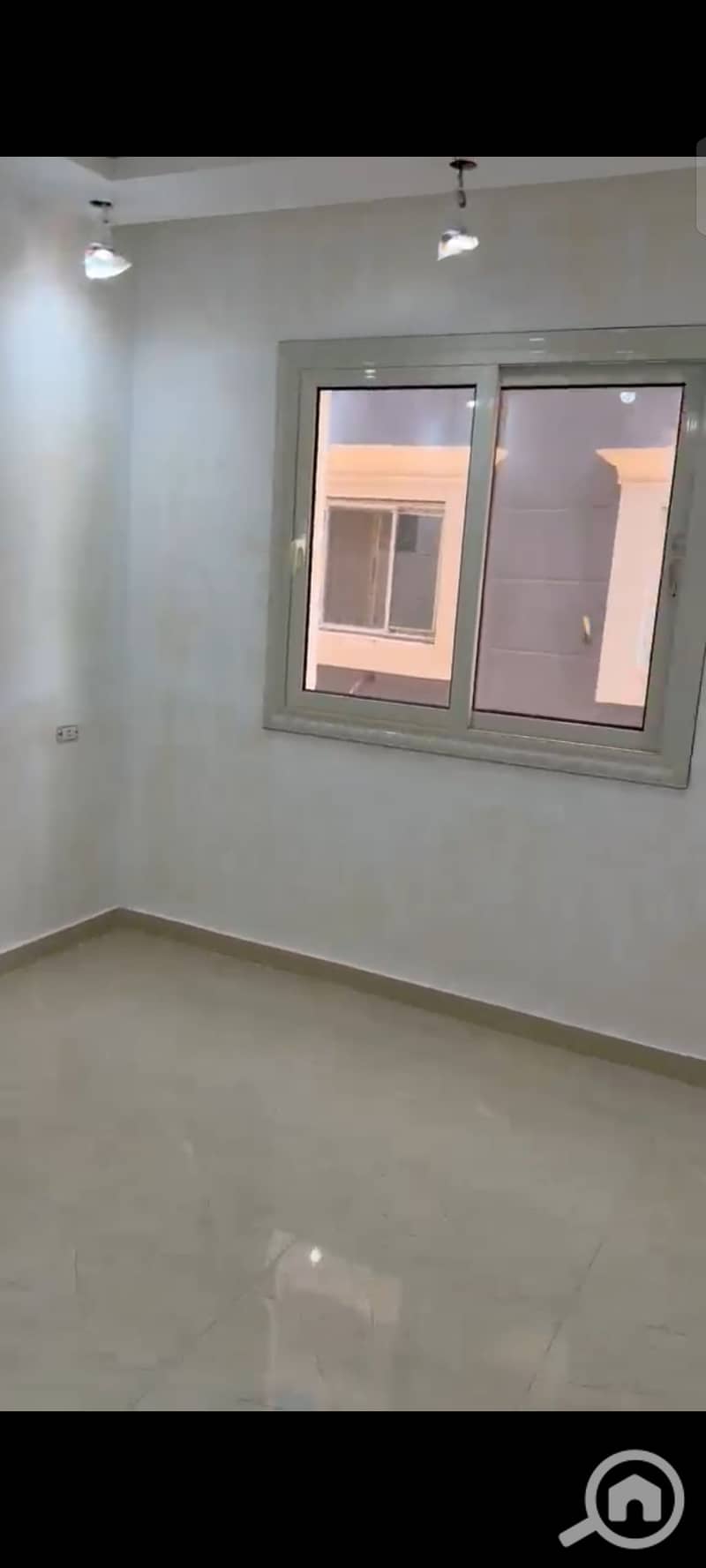 8 40067. jpg
