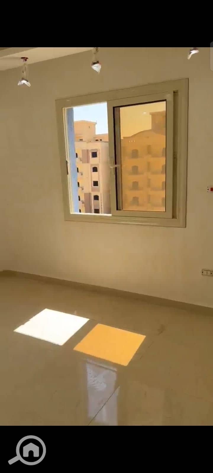 12 1000172663. jpg