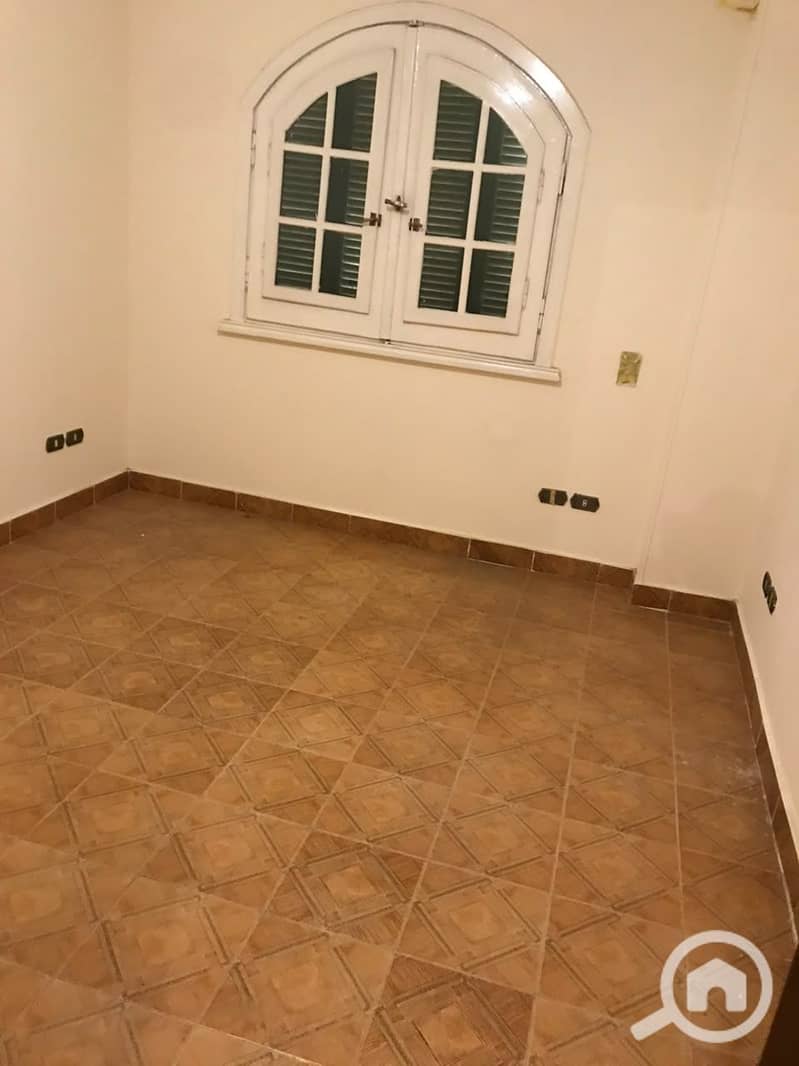 2 28406. jpg