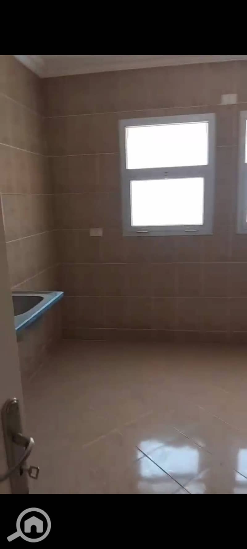 11 1000719121. jpg
