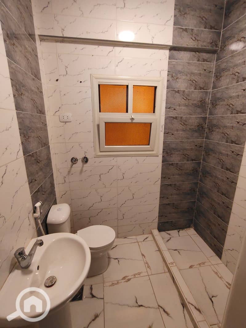 6 1000203860. jpg