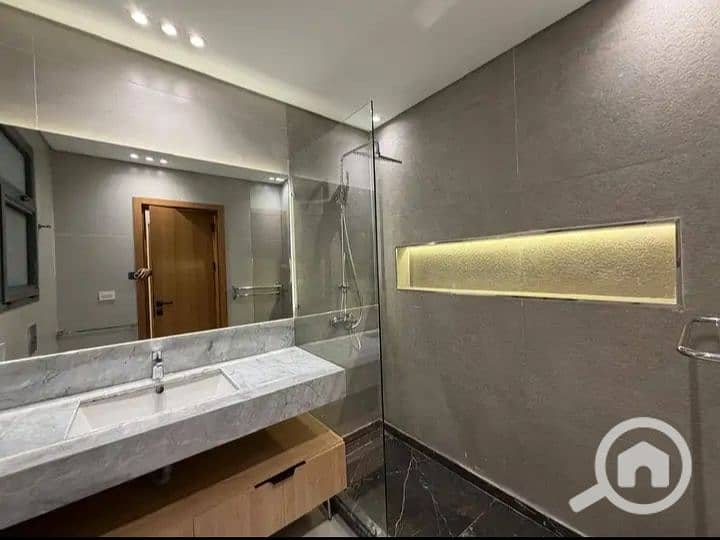 9 1000022965. jpg
