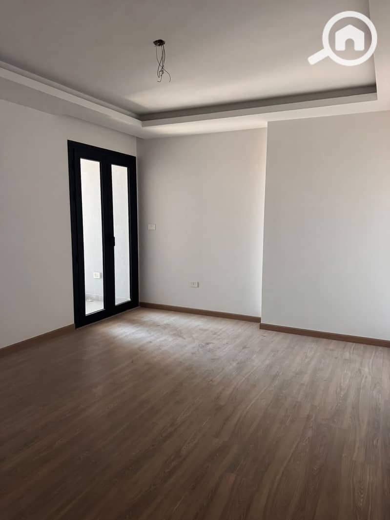32 WhatsApp Image 2026-09-25 at 8.26. 27 PM. jpeg