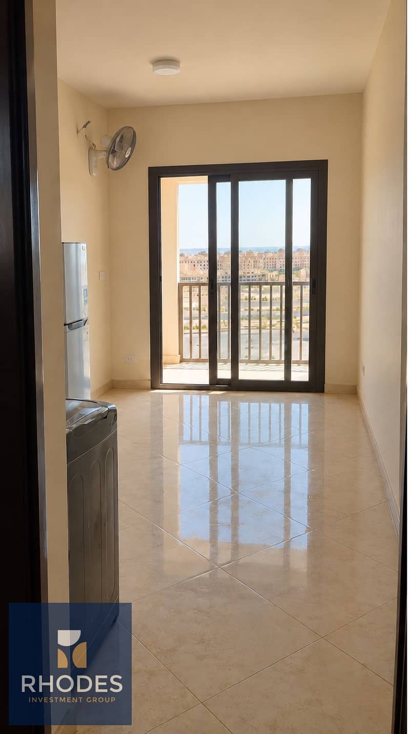 2 Bright Minimalist Apartment with City View. png