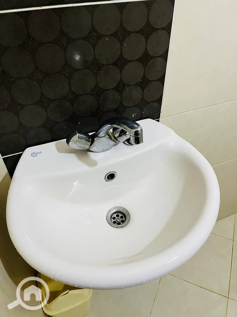 6 1000444416. jpg