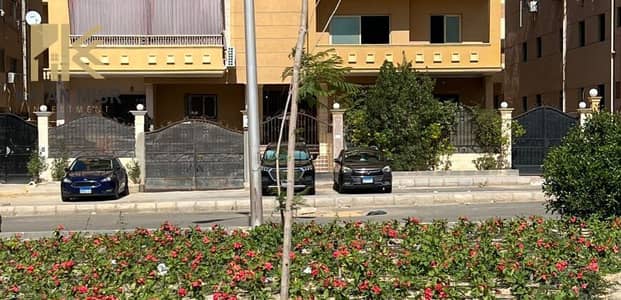 3 Bedroom Flat for Sale in Shorouk City, Cairo - 15960. jpg