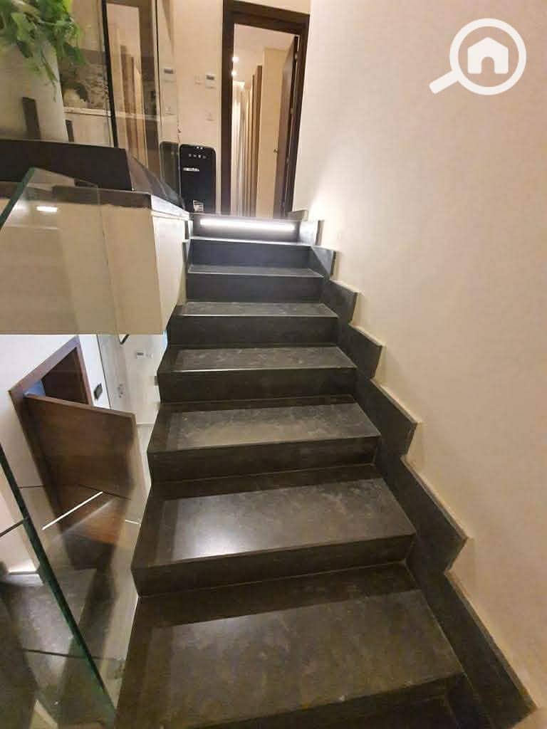4 WhatsApp Image 2026-10-01 at 12.19. 26 (2). jpeg