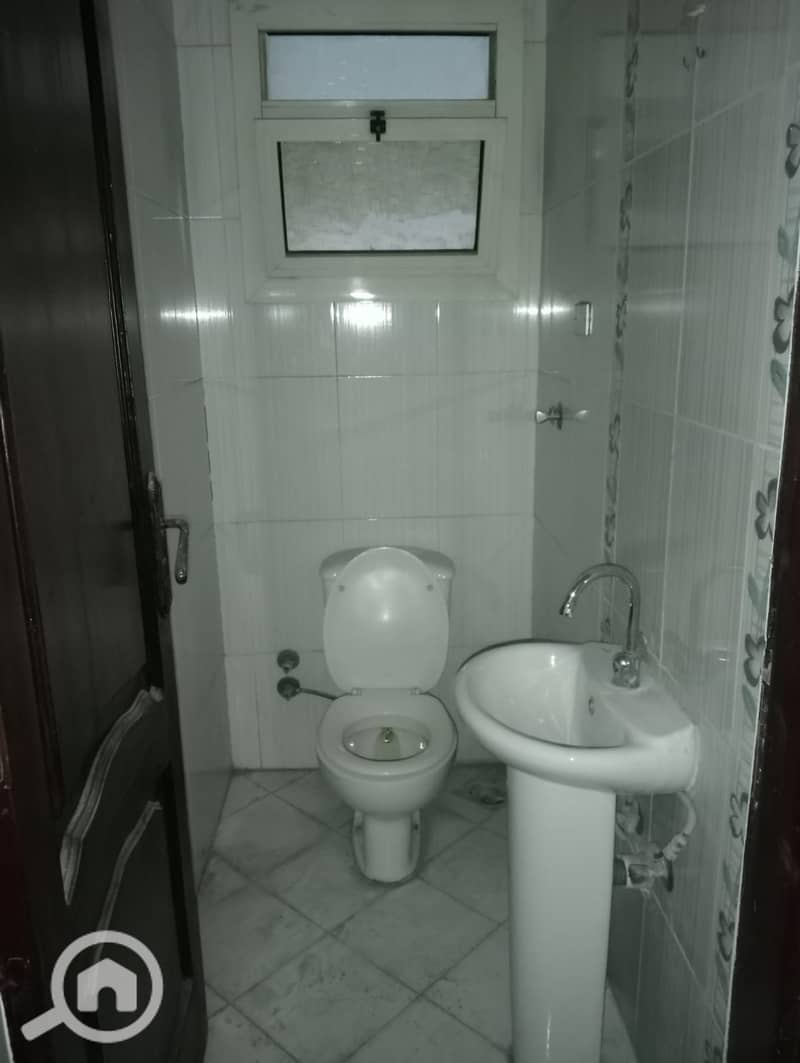 2 1000352445. jpg