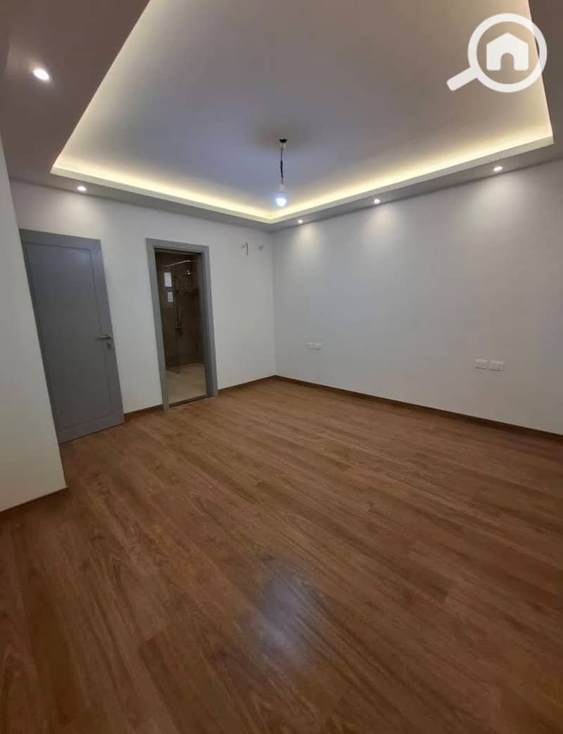 6 7b2bed25-8123-4a27-aa0c-70805aa47a19. jpg