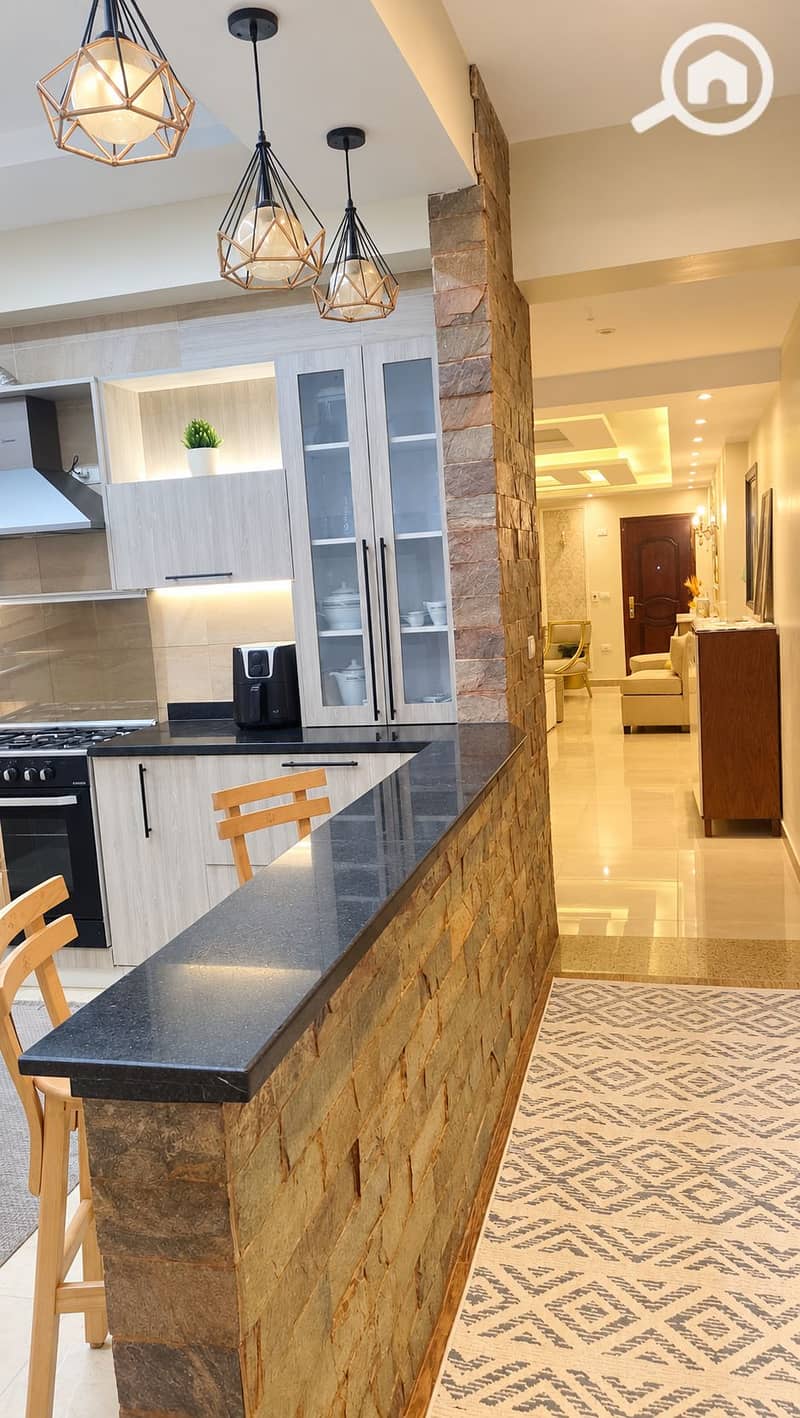 7 de7fc4c3-4e8d-4ac2-8a02-a757040bd080. png