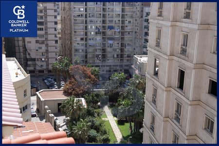 5 Bedroom Flat for Sale in Laurent, Alexandria - 2. JPG