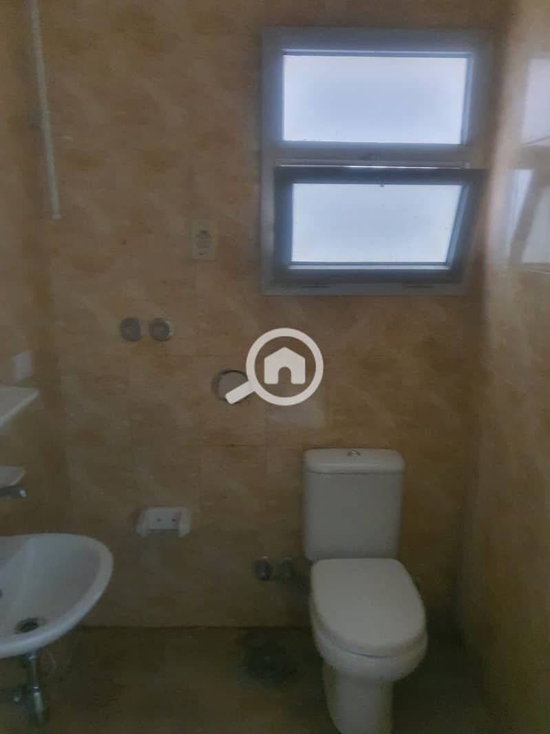 12 1000748847. jpg