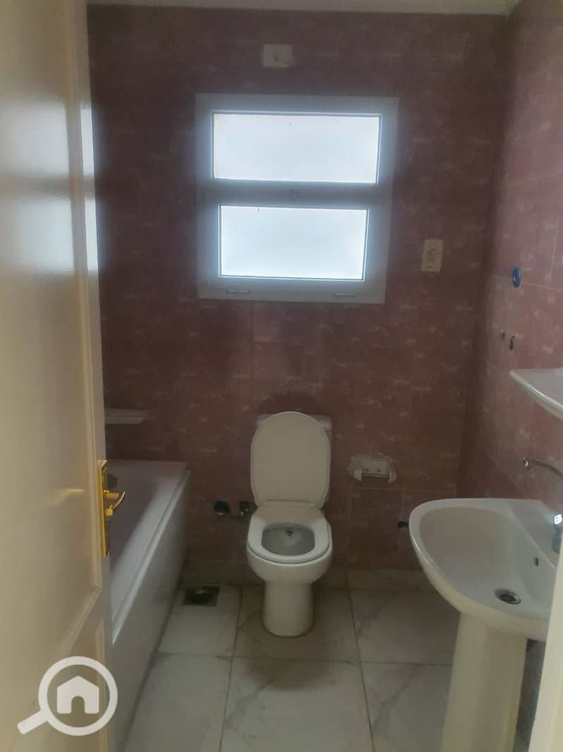 22 1000748876. jpg