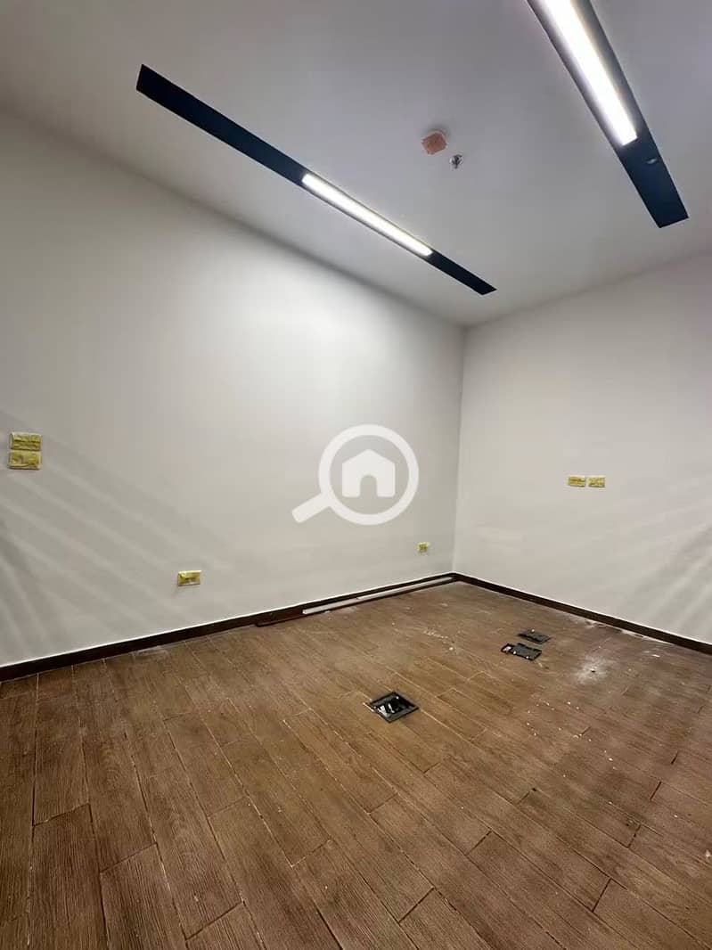 4 1000438754. jpg