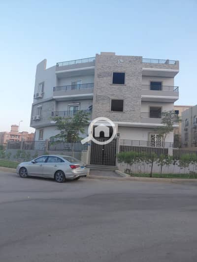 3 Bedroom Apartment for Sale in Sheikh Zayed, Giza - a7a21985-849a-4c64-93eb-e0229ade7167 (1). jpg