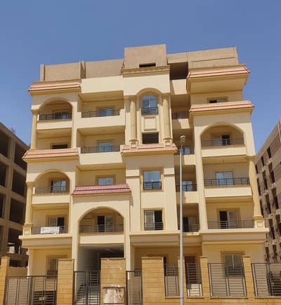 3 Bedroom Apartment for Sale in New Cairo, Cairo - شقة للبيع ٢٠٠ م باللوتس الجنوبية ثالث نمره من شارع النوادى 3 Bedroom Apartment for Sale in New Cairo, Cairo - شقة للبيع ٢٠٠ م باللوتس الجنوبية ثالث نمره من شارع النوادى