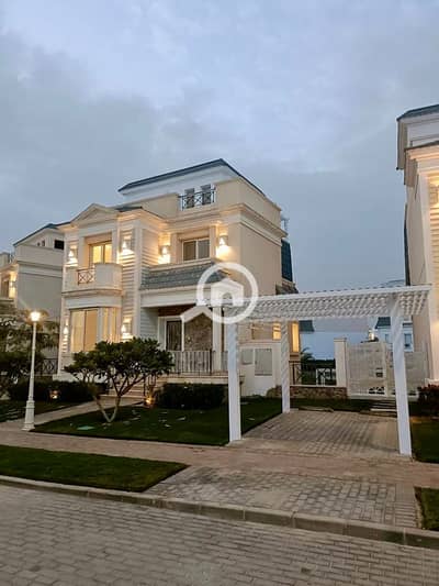 5 Bedroom Villa for Sale in 6th of October, Giza - 347ee749-f93c-4e2f-8343-98e80fddcfa4. jpg