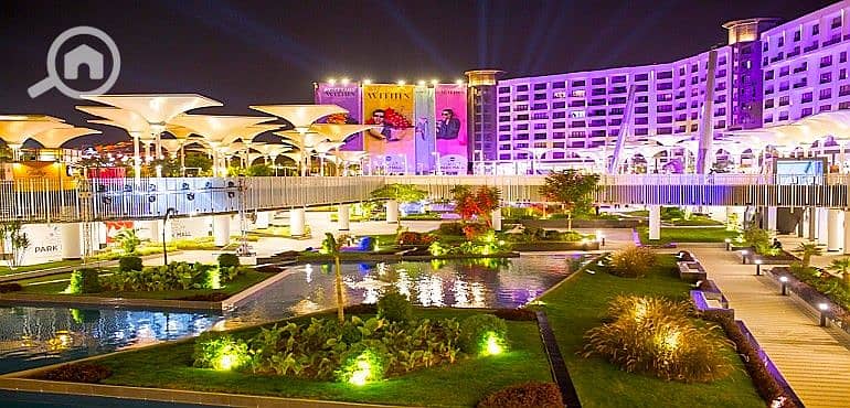 53 Park-Mall-Invest-Gate. jpg