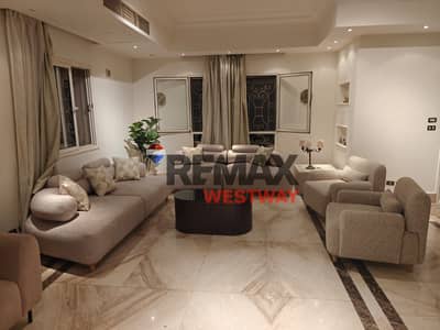 تاون هاوس 5 غرف نوم للايجار في الشيخ زايد، الجيزة - WhatsApp Image 2026-10-04 at 3.46. 41 PM (1). jpeg تاون هاوس 5 غرف نوم للايجار في الشيخ زايد، الجيزة - WhatsApp Image 2026-10-04 at 3.46. 41 PM (1). jpeg