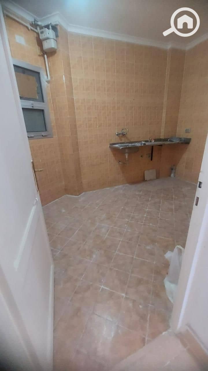 5 1002987570. jpg