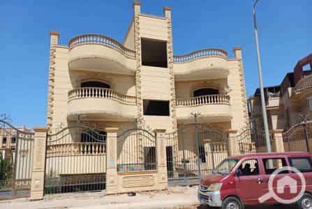 4 Bedroom Apartment for Sale in Sheikh Zayed, Giza - 799561570_1086533751007623_5239334237141629635_n. jpg