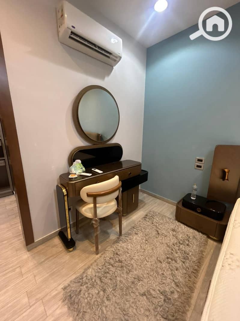 1001485020. jpg 1001485020. jpg