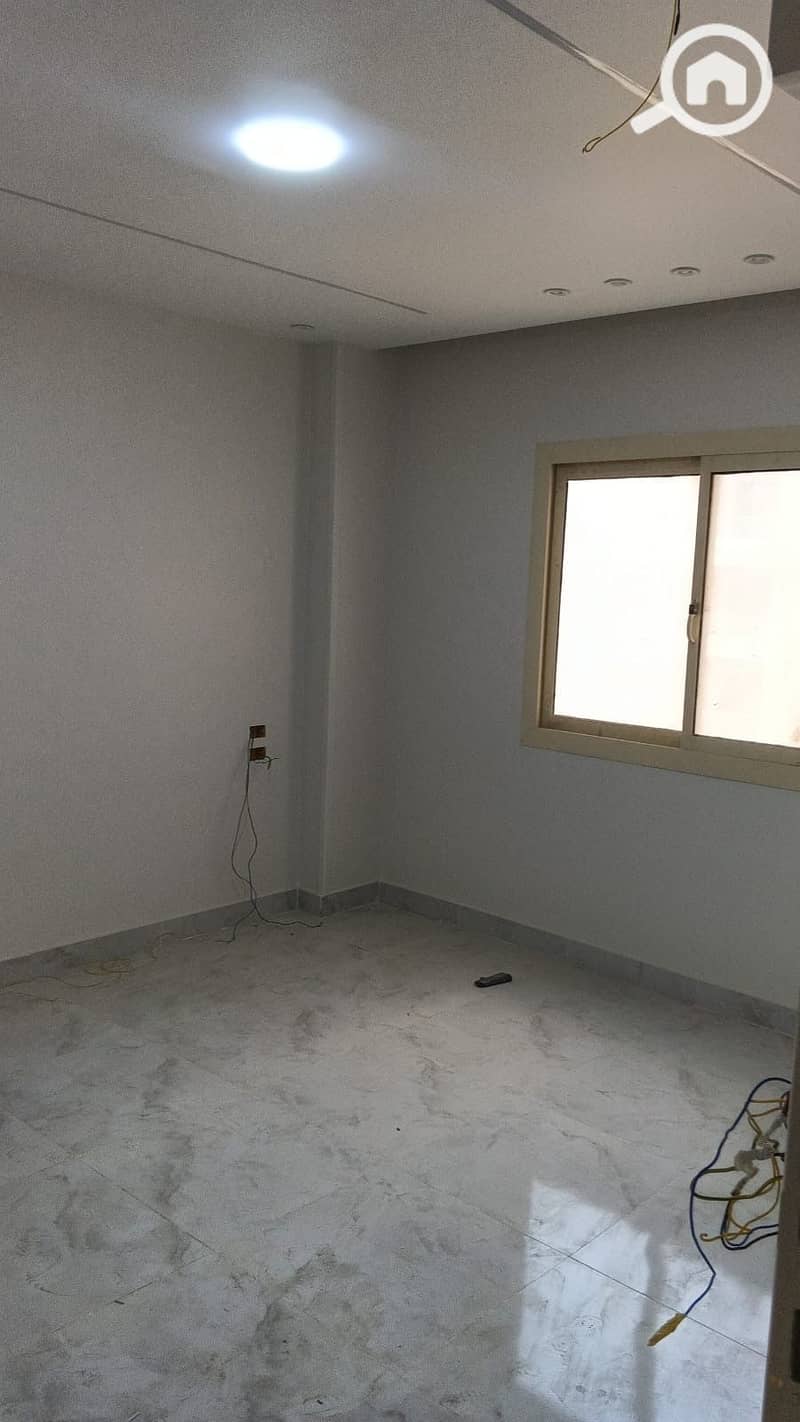 7 5b40e80f-e193-42e8-b9b0-916739af2f29. jpg