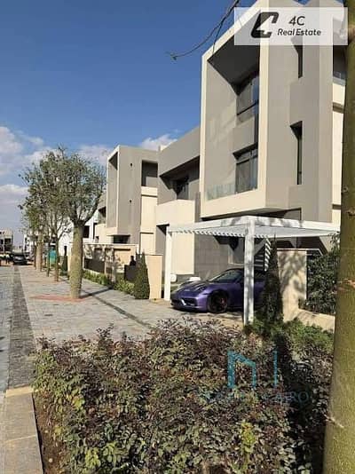 4 Bedroom Townhouse for Sale in New Cairo, Cairo - WhatsApp Image 2026-10-04 at 20.53. 53 (3). jpeg 4 Bedroom Townhouse for Sale in New Cairo, Cairo - WhatsApp Image 2026-10-04 at 20.53. 53 (3). jpeg
